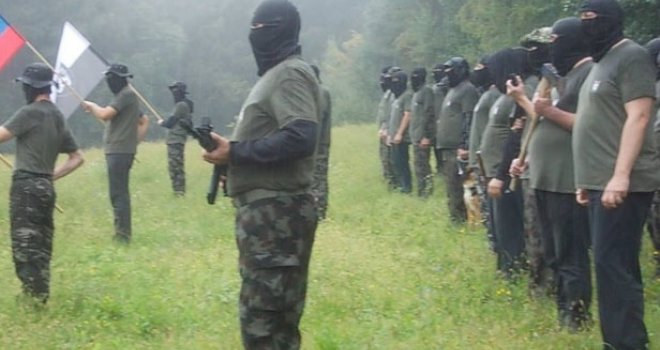 Sloveniju trese skandal: Naoružani i maskirani ljudi pripremaju se za 'odbranu' granice od imigranata