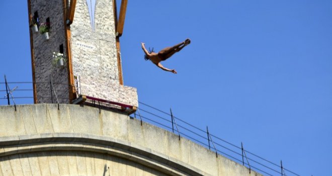Jimenez i Hunt pobjednici Red Bull Cliff Divinga u Mostaru