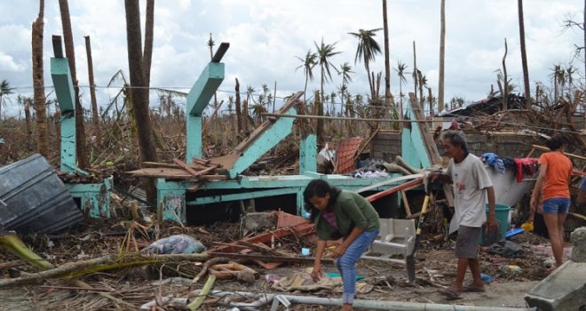 Same katastrofe: Tajfun 'Mangkhut' hara Filipinima, poginulo troje ljudi