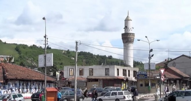 U Novom Pazaru srušena džamija iz 1528. godine: Komisija za kulturno-historijske spomenike optužuje Islamsku zajednicu 