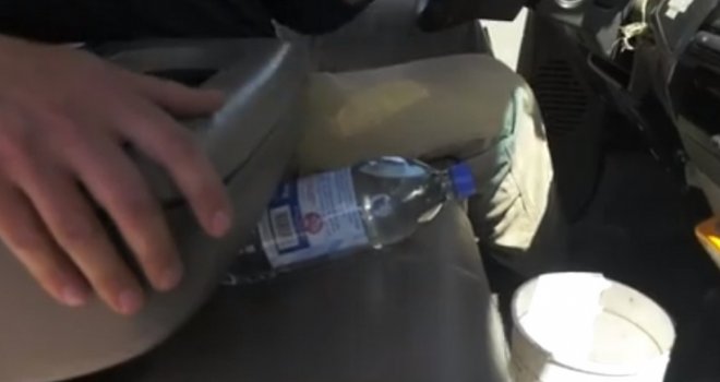 Nikako ne ostavljajte flašicu sa vodom na sjedištu automobila: Poslije ovog snimka će vam sve biti jasno