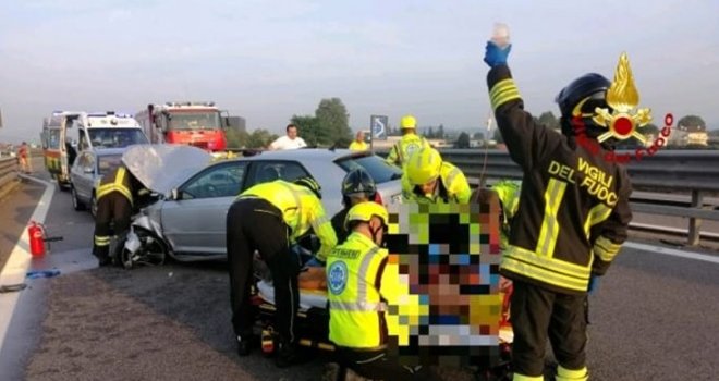 Strašan udes u Italiji: Bh. državljanina iz razbijenog auta izvlačili vatrogasci