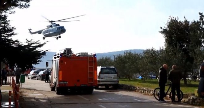 Detalji nesreće u Hrvatskoj: U padu helikoptera poginuo pilot, za drugim se traga