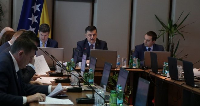 Vijeće ministara proglasilo vanredno stanje u cijeloj BiH