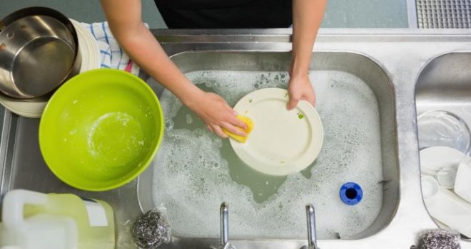 Većina sredstava za pranje suđa ga ne dezinficira: Evo kako ćete postići savršenu čistoću