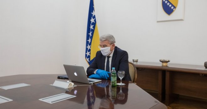 Predsjedništvo BiH podržalo mjere koje se poduzimaju na zaštiti od koronavirusa