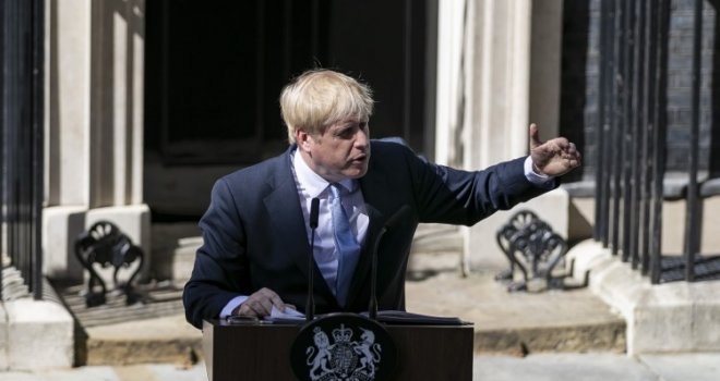 'Premijer Johnson je i dalje pri svijesti, možda će mu trebati respirator': Borba s virusom uzdrmala britansku vladu