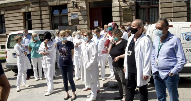 Zdravstveni radnici stupili u generalni štrajk: Primaju hitne slučajeve, trijažu će raditi samo doktori