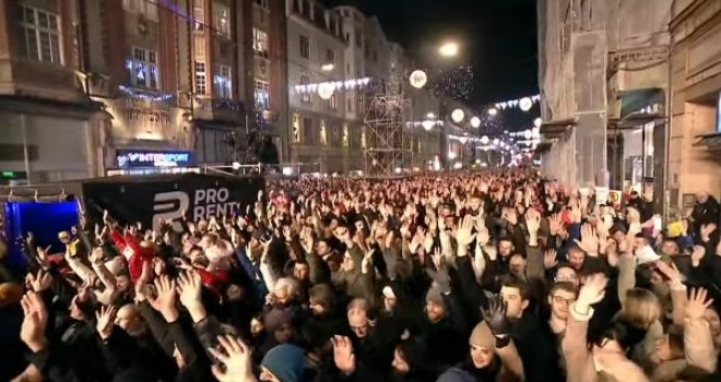Promjena plana za javni doček Nove godine u Sarajevu: Letu štuke neće nastupiti, evo ko će pjevati umjesto njih... 