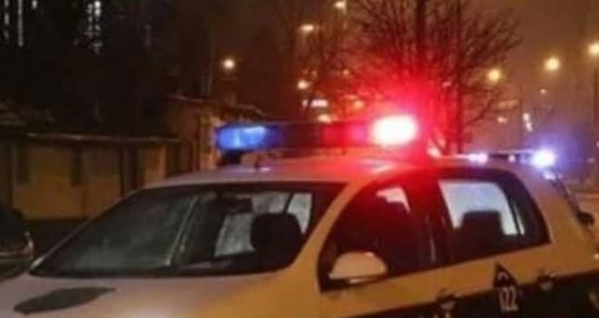 Novi horor u BiH, otkriveni detalji stravičnog zločina: Muškarac sjekirom ubio suprugu, pa se objesio