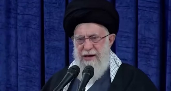 Dilema ajatolaha Hameneija: Može li spasiti Islamsku Republiku? Napad na Izrael mogao bi ugroziti njegovo životno djelo