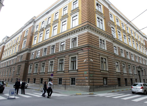 Evakuisan Opštinski i Kantonalni sud/Foto: DEPO
