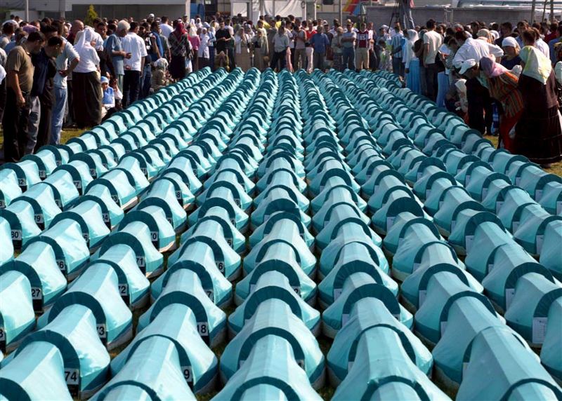Kovčezi u Srebrenici