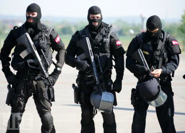 kobra policija