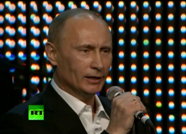 putin pjeva