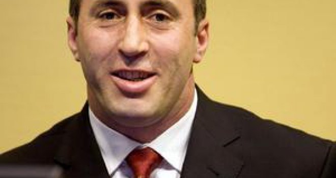 Haradinaj nahvalio Vučića toliko da je i njemu neprijatno: Svaka čast, Srbija napreduje, a mi ostali kasnimo...