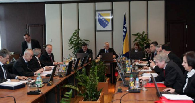 Guraju još jedan nacrt zakona bez saglasnosti RS: Pokušaj da se prenesu nadležnosti?