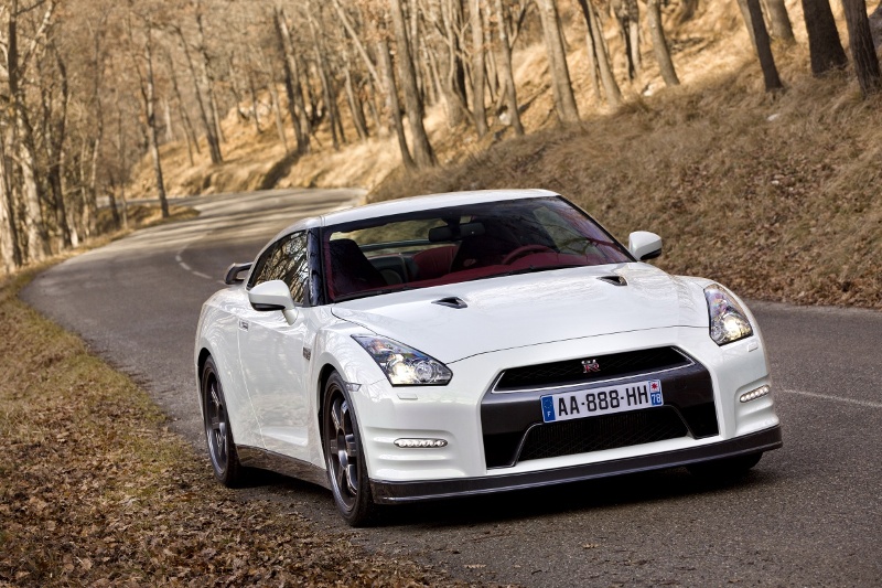 Nissan GT-R Egoist se temelji na verziji GT-R za 2011. godinu, koju odlikuju brojna važna poboljšanja motora, šasije i aerodinamike.