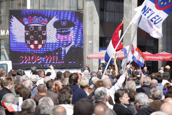 protesti-gotovina