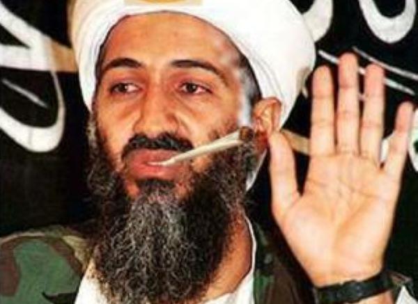 Osama bin Laden puši joint