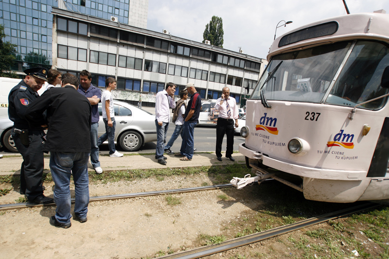 Tramvaj udario pješakinju