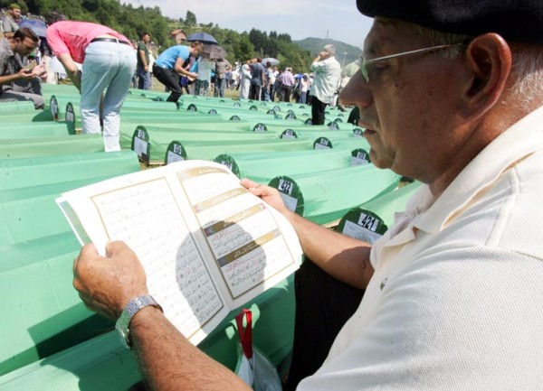 potočari 11. 07. 2011. naslovna