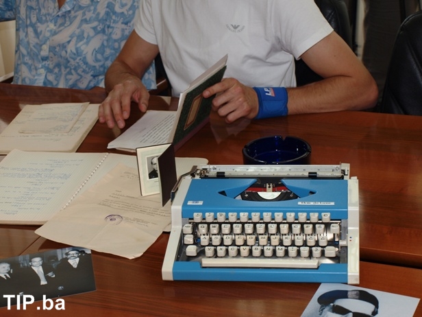 Rukopisi Derviša Sušića predati Arhivu TK