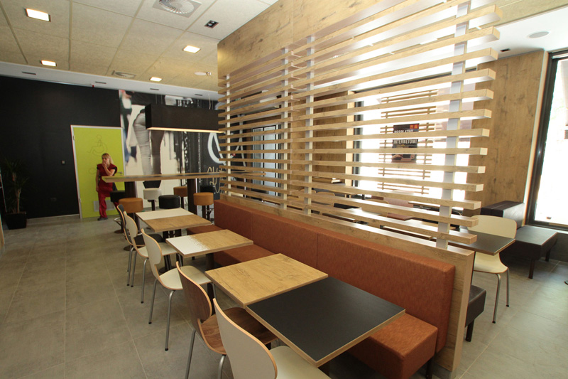 Press-konferencija u prvom Mc'Donalds restoranu  u Sarajevu                                    