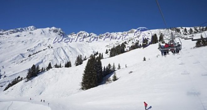 Troje skijaša stradalo u lavini na francuskim Alpama