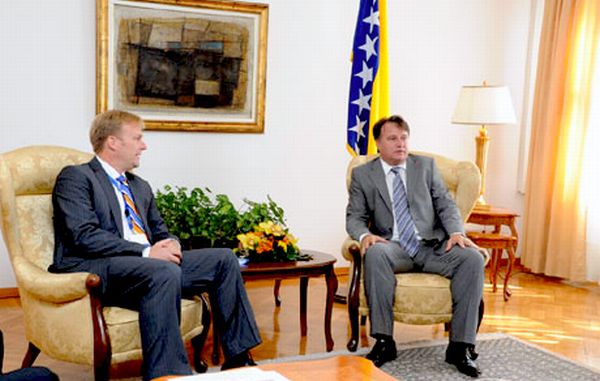 Nermin Nikšić i Peter Sorenssen; foto: Fbihvlada.gov.ba