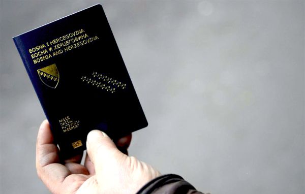Bh. pasoš; ilustracija: Reuters
