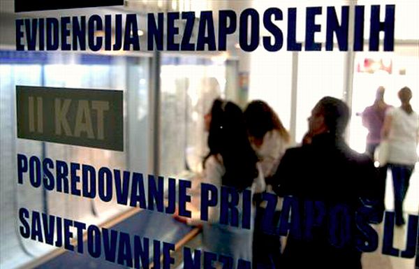 Najveći broj onih koji traže posao je između 30 i 40 godina starosti; ilustracija: Cropix