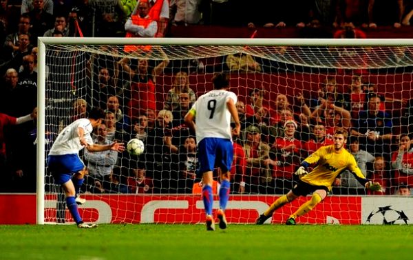 Alexander Frei postiže svoj drugi večerašnji pogodak; foto: Getty Images