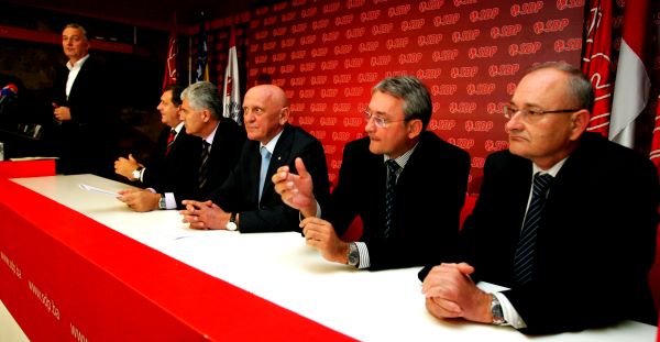  'Problem' su hrvatske pozicije od kojih najmanje jednu traže većinske bošnjačke stranke SDP i SDA; foto: Sdp.ba