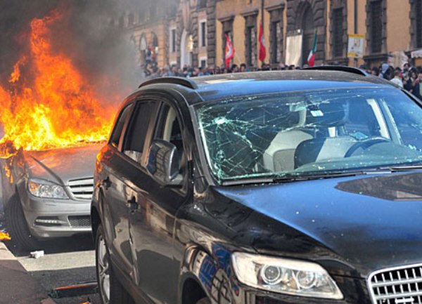 PROTESTI RIM antikapitalizam