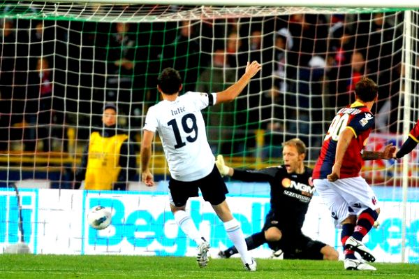 Senad Lulić protiv Federica Agilardija; foto: Getty Images