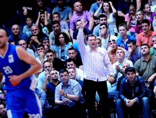 Dodik na utakmici