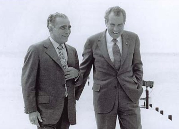 Richard Nixon u društvu Charlesa Reboza