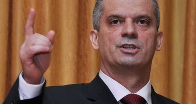 Umjesto obećanja da će od BiH napraviti Zapadnu Njemačku, dobili smo balkansku Istočnu Njemačku!