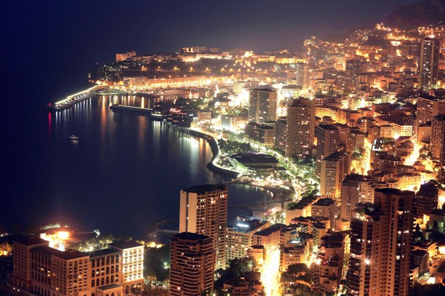 Monaco noću