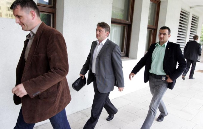 Željko Komšić dolazi na sjednicu Predsjedništva SDP-a/ Foto: DEPO PORTAL