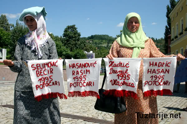 Protestna šetnja Udruženja 'Žene Srebrenice'