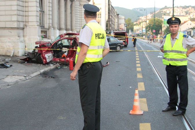 Saobraćajna nesreća kod Narodnog pozorišta