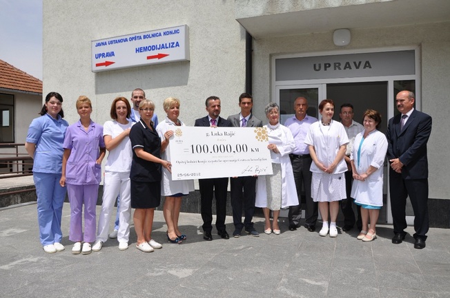 Luka Rajić donirao 100.000 KM Centru za hemodijalizu Opšte bolnice Konjic 