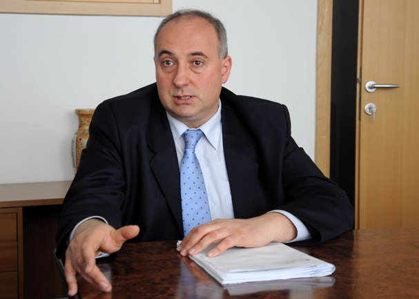 Neven Aksamija