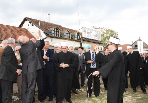 Postavljen alem na munaru Ferhat-pašine džamije