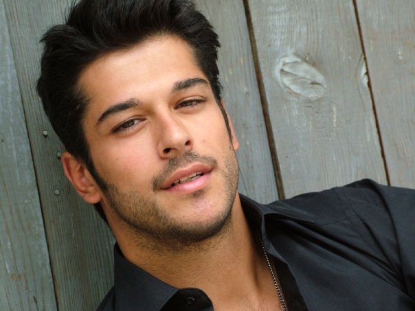 Burak Özçivit