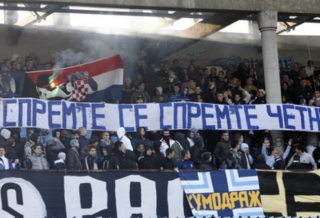 Radovci palili hrvatske zastave