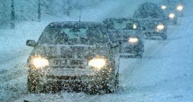 I dalje veje: Evo koji putevi su zatvoreni zbog snijega i poledice