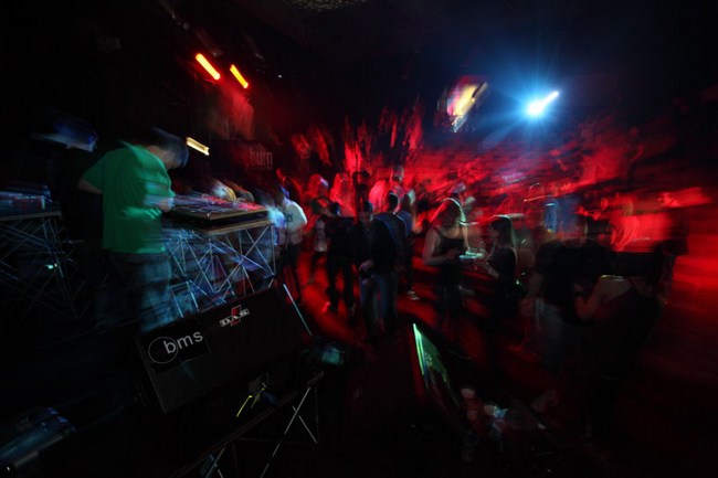 DJ ekipe Kontra DJs